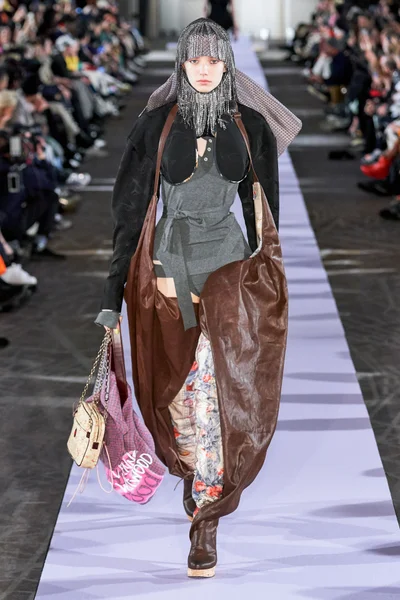 Look 37